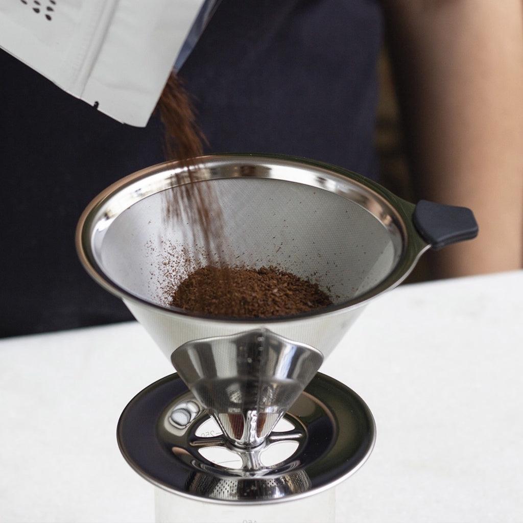 Coador de Café em Inox Filtro Reutilizável Com Base Tamanho 101