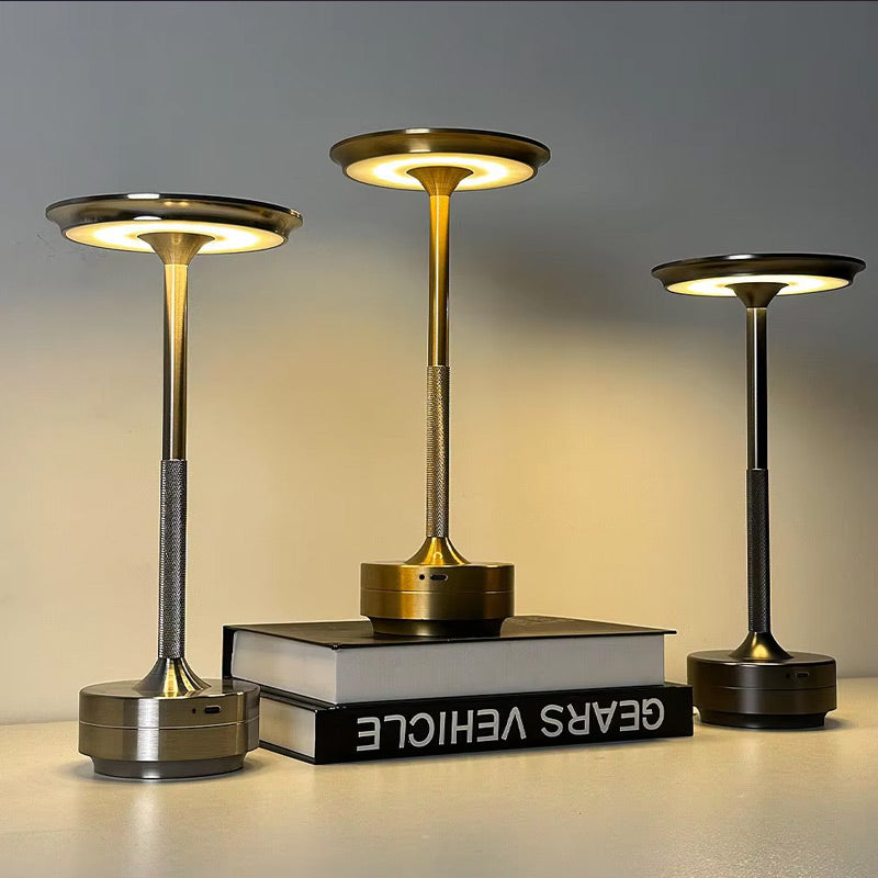 Luminária de Mesa LED Sem Fio Metal Ligths Copenhagen